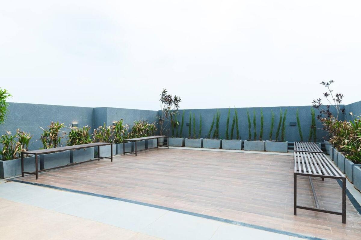 The Jaipur Loft Modern Studio Exterior foto
